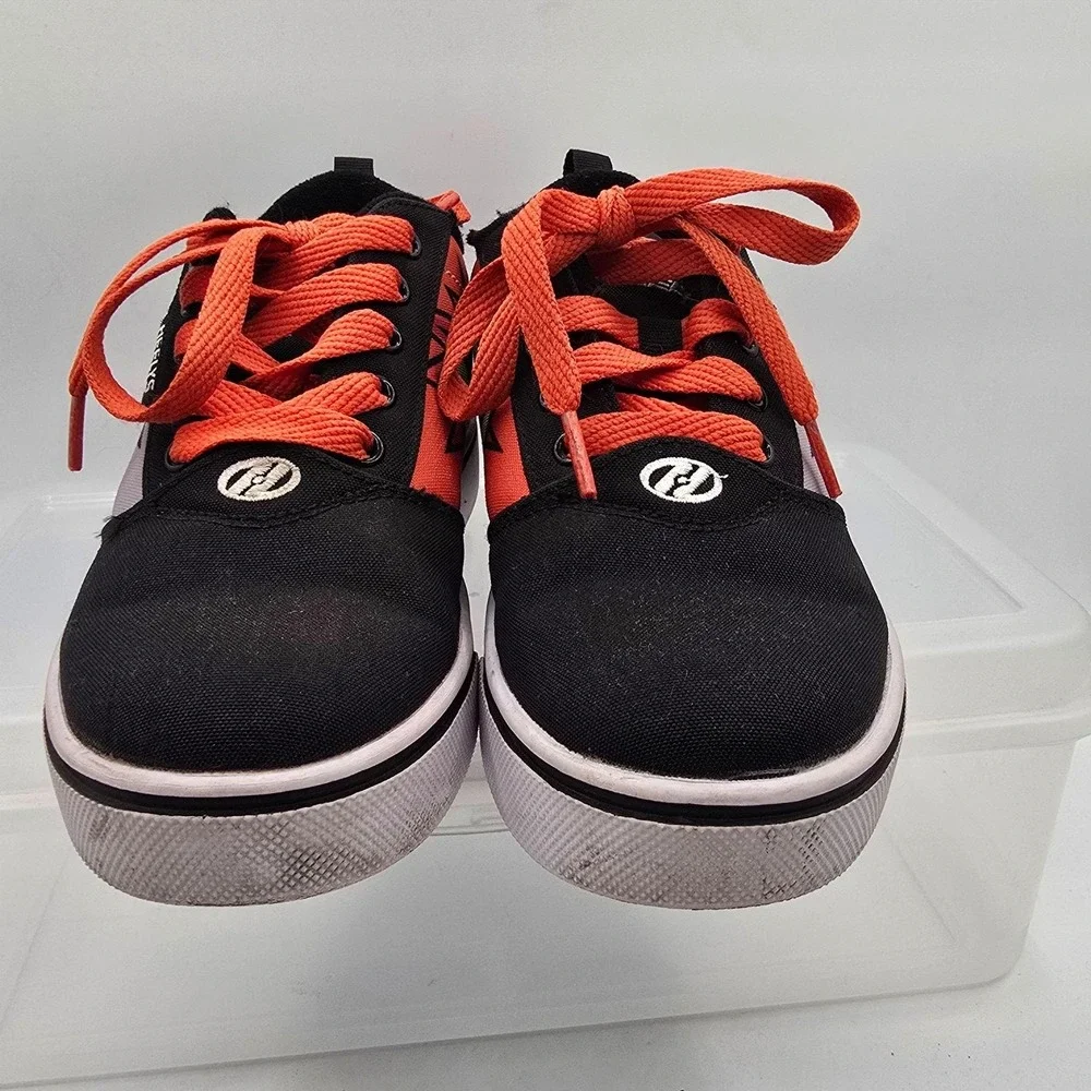 Heelys Pro 20 Prints Shoes Youth Kids Size 3 Black Boom Comic Wheel Sneakers